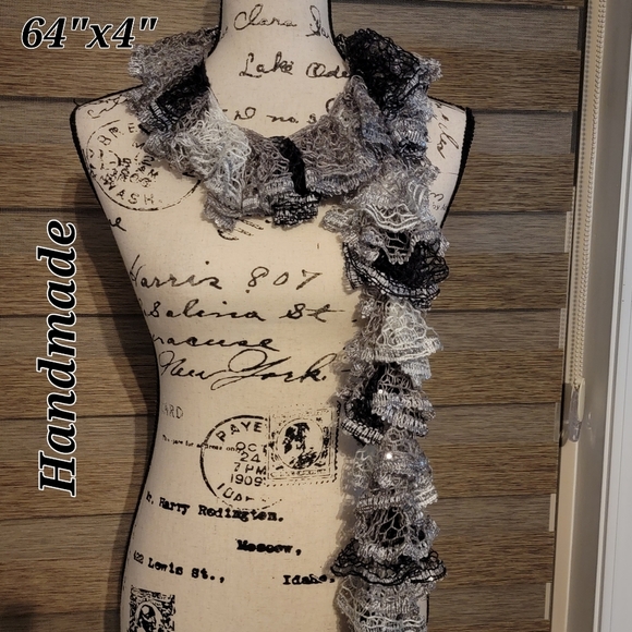 Handmade Knit Scarf - Picture 6 of 9